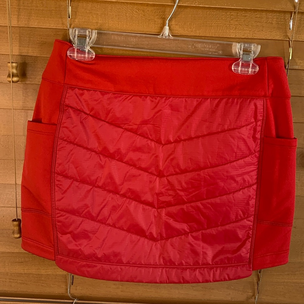 Smart wool red quilted mini skirt size small